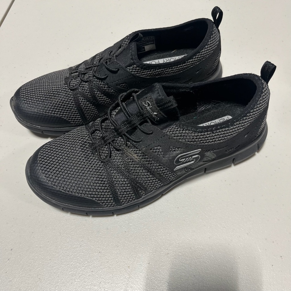 Skechers Women's Black Athletic Shoes Size 8